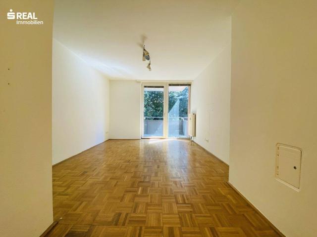 2 Zimmer Wohnung mit Balkon & Tiefgarage in Lehen