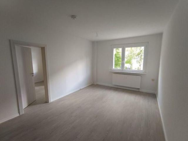 2 Zimmer Wohnung mit Balkon und Blick ins Grüne