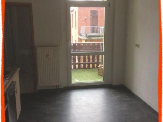 2 Zimmer Wohnung mit BALKON und Einbauküche in Zwickau Nordvorstadt zu vermieten!