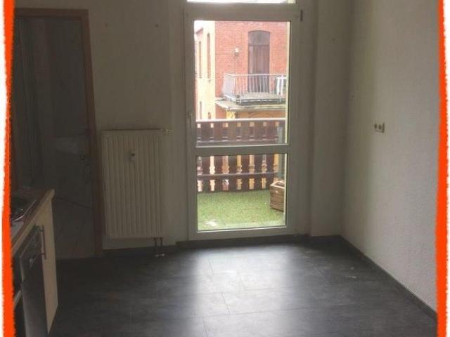 2 Zimmer Wohnung mit BALKON und Einbauküche in Zwickau Nordvorstadt zu vermieten!