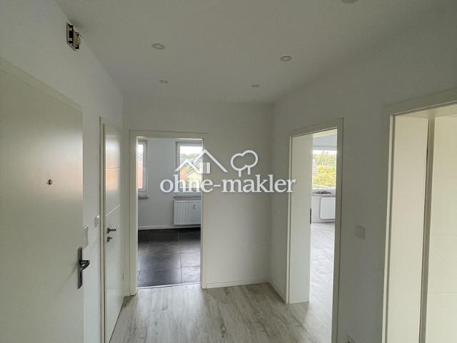 2 Zimmer Wohnung mit Balkon und Garage