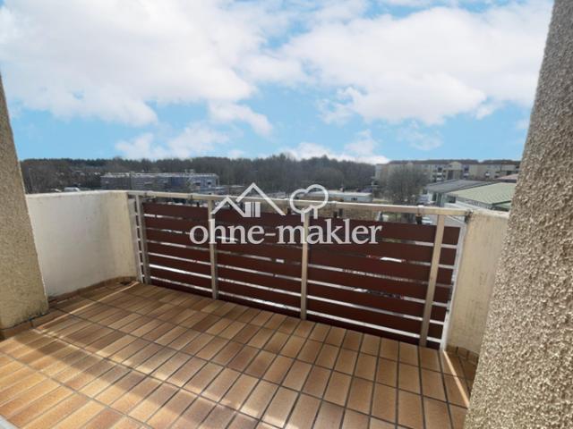 2 Zimmer Wohnung mit Balkon und Garagenstellplatz in Martinsried