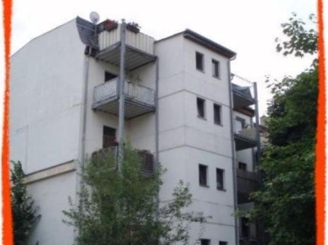 2 Zimmer Wohnung mit Balkon und in zentraler Lage Zwickaus zu vermieten!