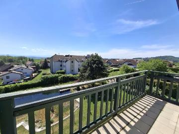 2 Zimmer Wohnung mit Balkon und Schwimmteich in Hofamt