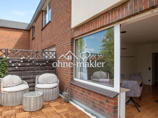 2 Zimmer Wohnung mit Dachterrasse, zentral Adendorf, renoviert