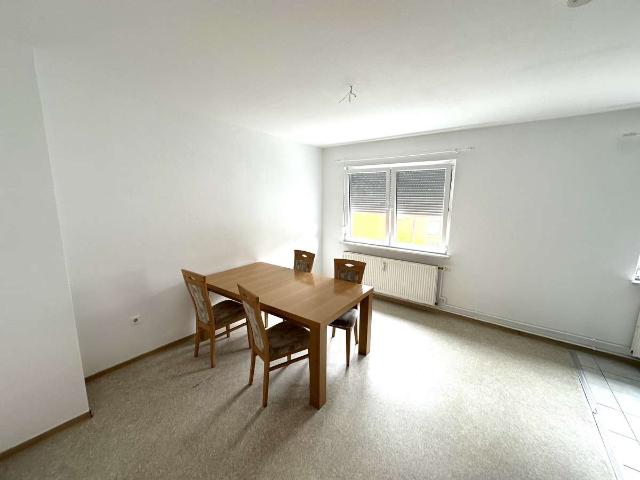 2 Zimmer Wohnung mit EBK