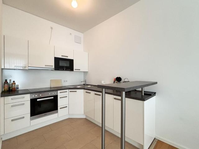 2 Zimmer Wohnung mit Einbauküche