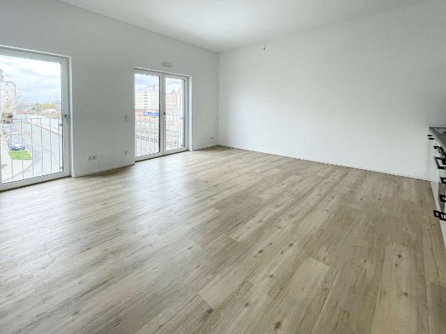 2 Zimmer Wohnung mit Einbauküche