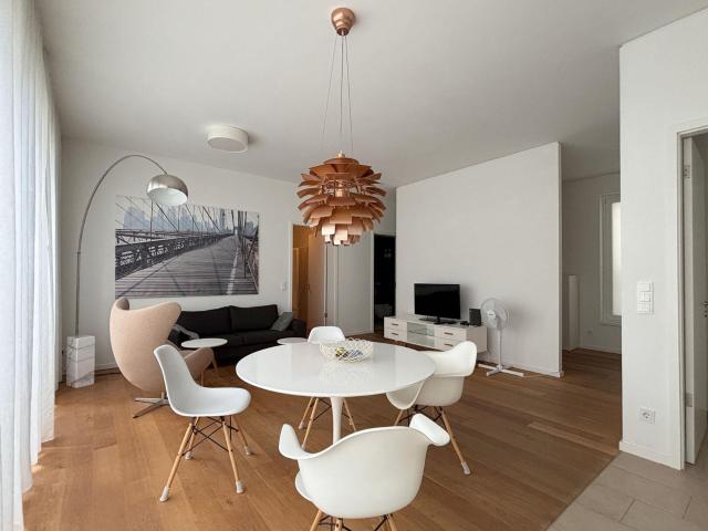 2 Zimmer Wohnung mit Einbauküche