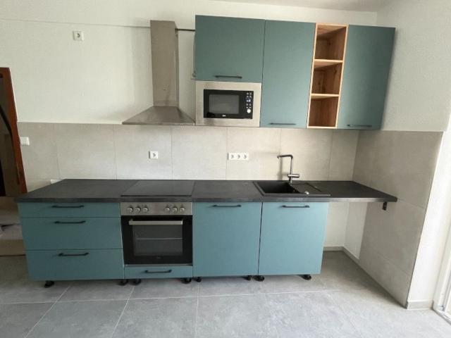 2 Zimmer Wohnung mit Einbauküche und Balkon in Altona Nord
