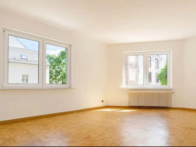 2 Zimmer Wohnung mit Einbauküche und Balkon in Langenhorn