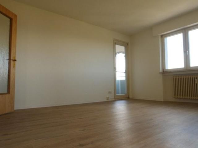 2 Zimmer Wohnung mit Einbauküche und Balkon in Wandsbek