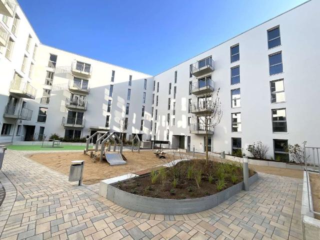 2 Zimmer Wohnung mit Einbauküche und Balkon