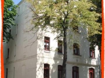 2 Zimmer Wohnung mit EINBAUKÜCHE Aufpreis zu vermieten!
