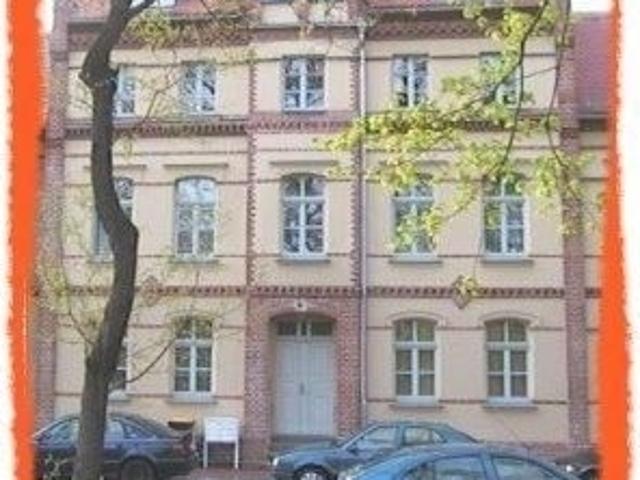 2 Zimmer Wohnung mit Einbauküche in ruhiger Grünlage der Zwickauer Nordvorstadt zu vermieten!