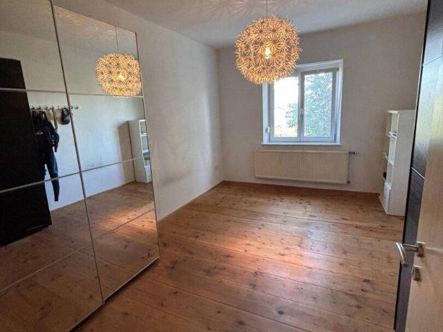 2 Zimmer Wohnung mit Garten und Balkon