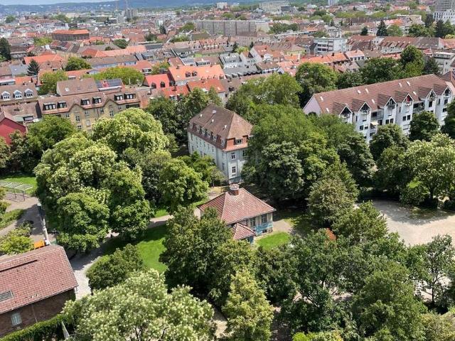 2 Zimmer Wohnung mit großem Balkon in Karlsruher Weststadt