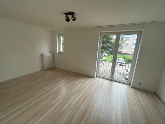 2 Zimmer Wohnung mit grossem Wohnzimmer