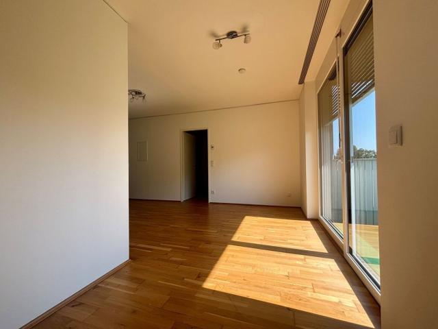 2 Zimmer Wohnung mit Guter Öffentlicher Anbindung | Wetzelsdorf