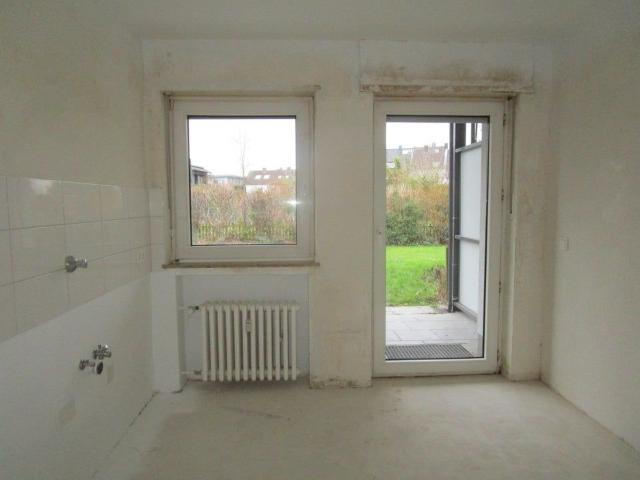 2 Zimmer Wohnung mit kleiner Terrasse im EG
