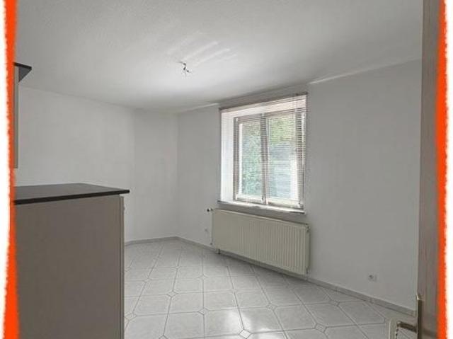 2 Zimmer Wohnung mit KÜCHENZEILE, in absoluter Idylle und dennoch zentrumsnah, zu vermieten!