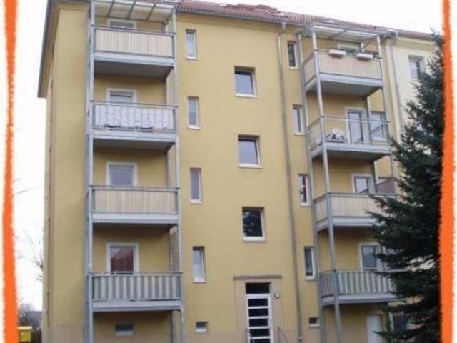 2 Zimmer Wohnung mit Laminat und BALKON in Zwickau Marienthal zu vermieten!