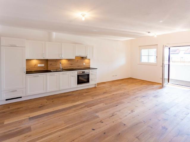 2 Zimmer Wohnung mit Loggia