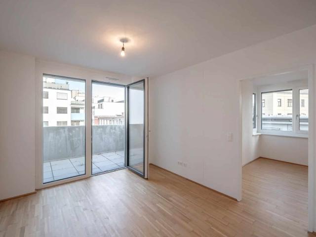 2 Zimmer Wohnung mit Loggia