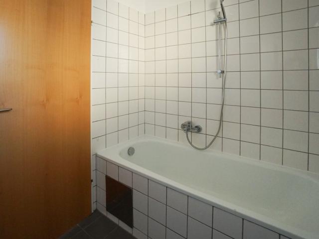 2 Zimmer Wohnung mit Loggia am Schwertberger Marktplatz!