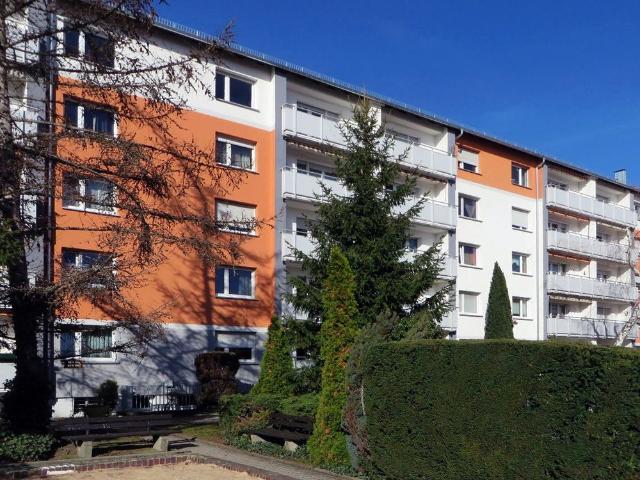 2 Zimmer Wohnung mit Loggia, im 1. Stock ohne Aufzug