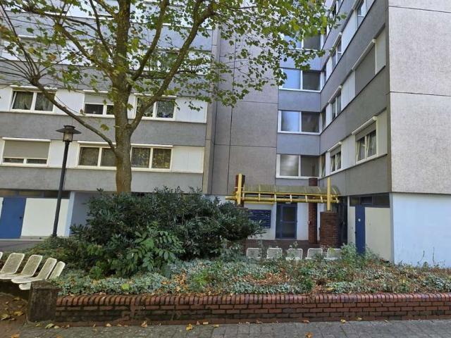 2 Zimmer Wohnung mit Loggia in Ludwigshafen am Rhein