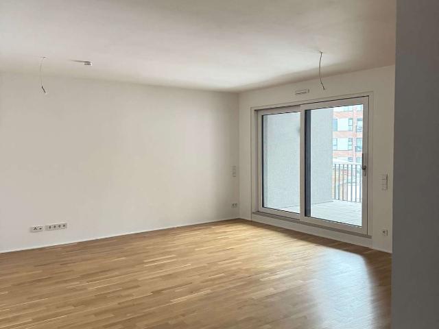 2 Zimmer Wohnung mit Loggia – ruhige Innengarten Lage, bezugsfertig Frankfurt