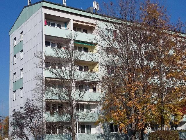 2 Zimmer Wohnung mit Loggia, Top 17