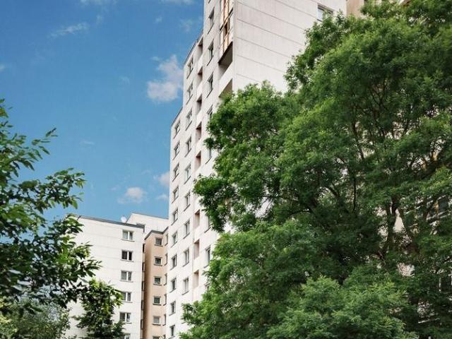 2 Zimmer Wohnung mit Loggia und viel Gestaltungspotenzial sucht neue Mieter!