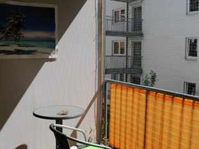 2 Zimmer wohnung mit Loggia unmöbliert