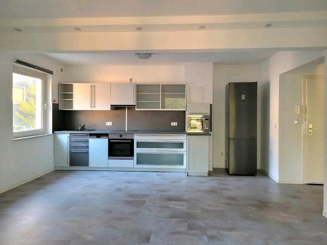 2 Zimmer Wohnung mit moderner offener Küche in Holsterhausen