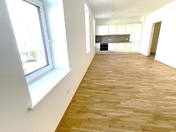 2 Zimmer Wohnung mit optimaler Raumaufteilung, moderner Einbauküche und Loggia!