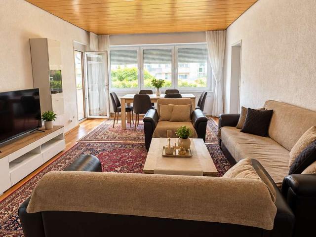 2 Zimmer Wohnung mit schönem Balkon und eigenem Stellplatz in Heilbronn