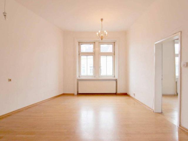 2 Zimmer Wohnung mit Sanierungspotenzial – attraktive Einstiegsmöglichkeit in 1220 Wien