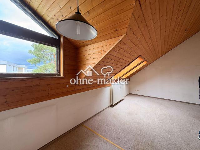 2 Zimmer Wohnung mit Stellplatz von privat