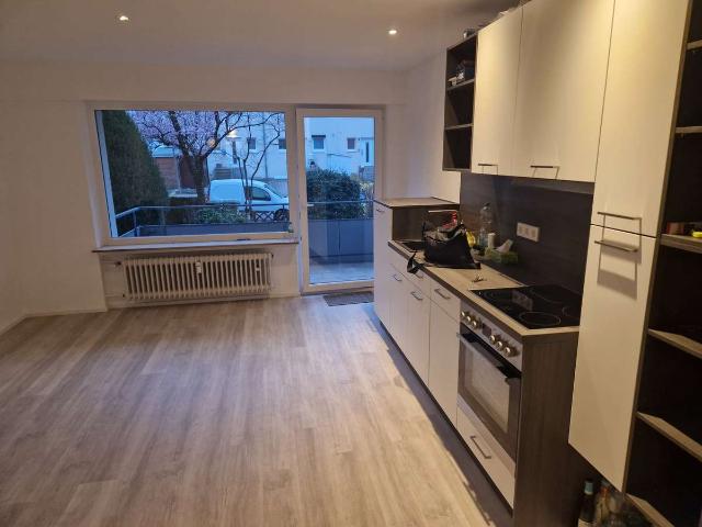 2 Zimmer Wohnung mit Südbalkon und EBK in S Hedelfingen