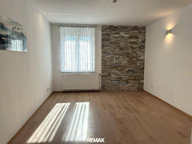 2 Zimmer Wohnung mitten in Laxenburg!