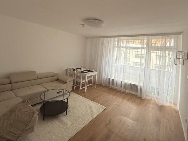 2 Zimmer Wohnung möbliert neu saniert und mit eigenem Stellplatz