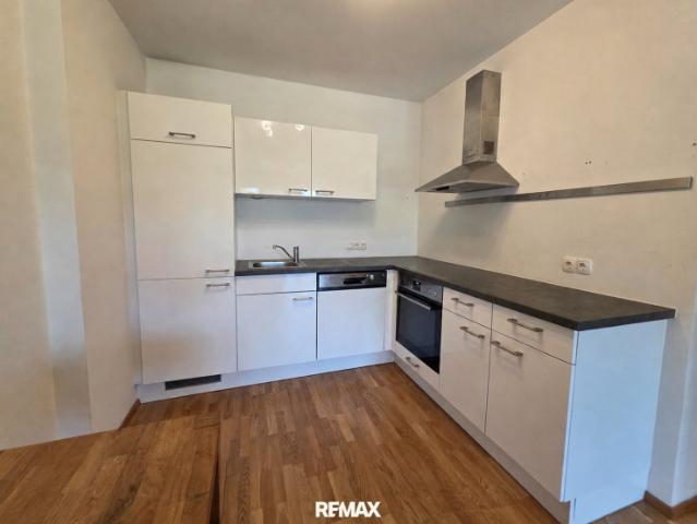 2 Zimmer Wohnung nahe Dorfplatz
