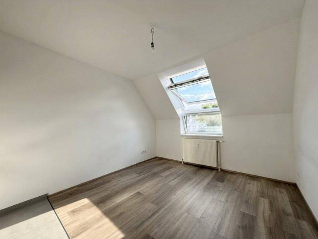 2 Zimmer Wohnung nähe U4 Friedensbrücke!
