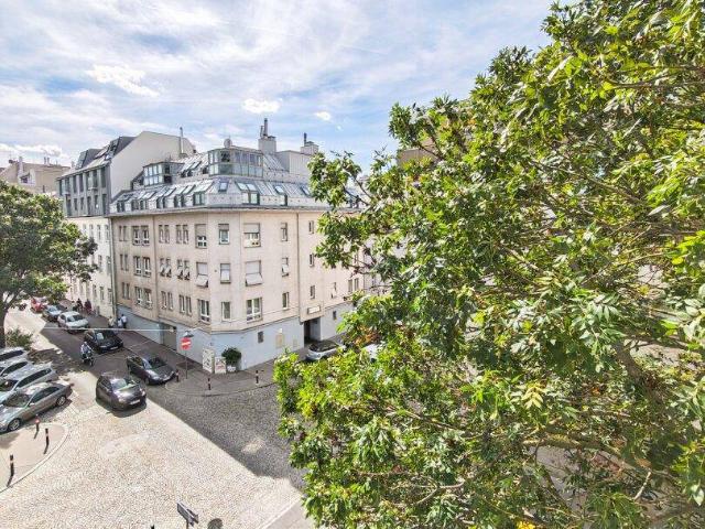 2 Zimmer Wohnung nahe U6 Niederhofstraße