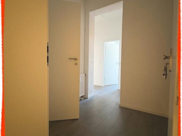 2 Zimmer Wohnung, neu und hochwertig renoviert, in Zwickau Pölbitz zu vermieten!