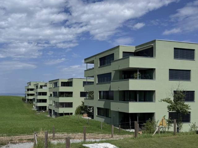 2½ Zimmer Wohnung A.22 mit Aus & Weitsicht, angrenzend an Grünzone