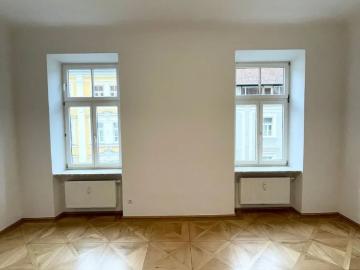 2 Zimmer Wohnung am Kaiser Josef Platz Provisionsfrei!