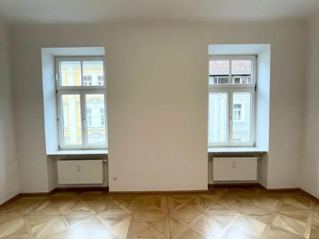 2 Zimmer Wohnung am Kaiser Josef Platz Provisionsfrei!
